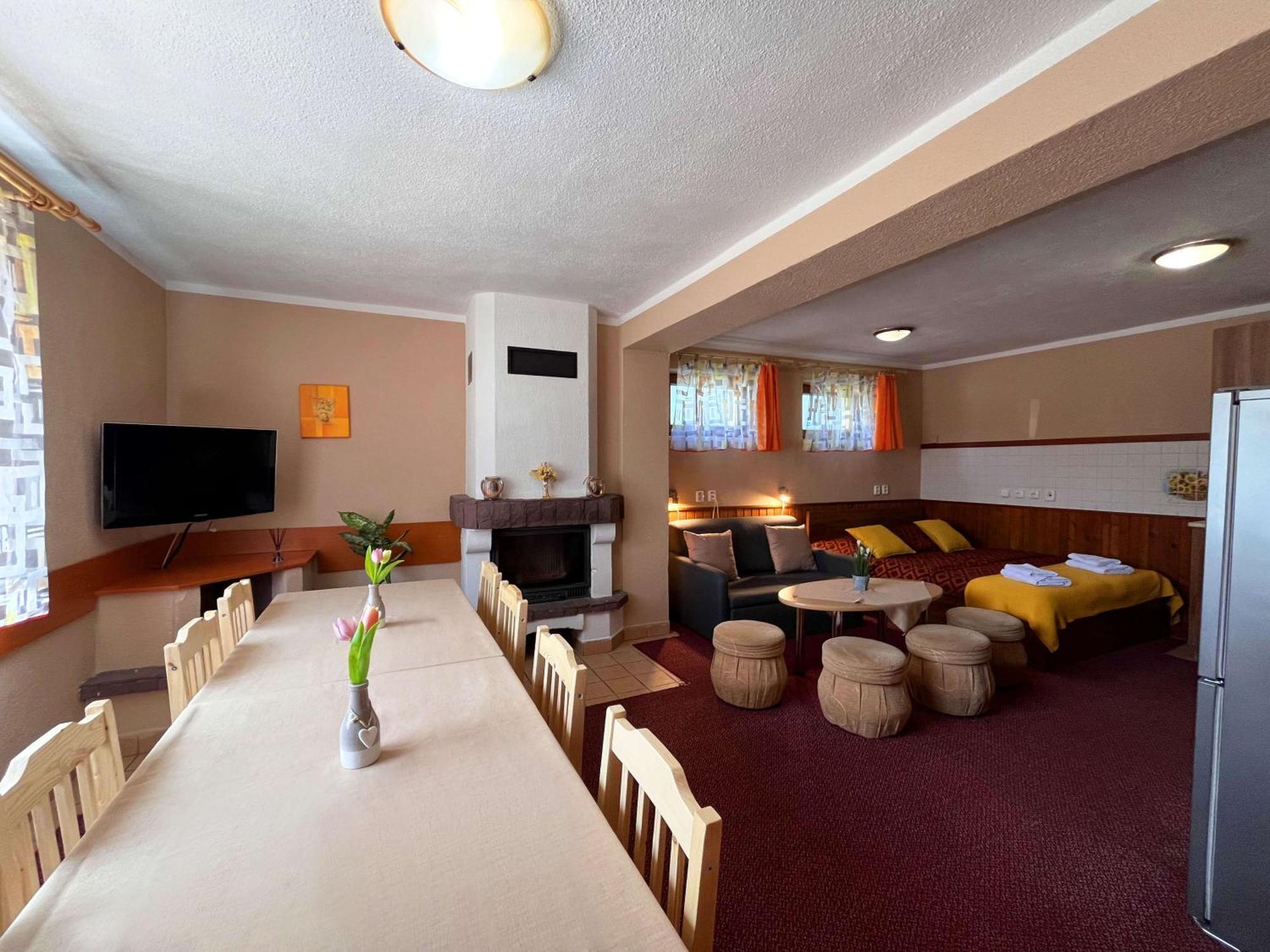 Jurika Liptov Aparthotel Liptovský Mikuláš Buitenkant foto