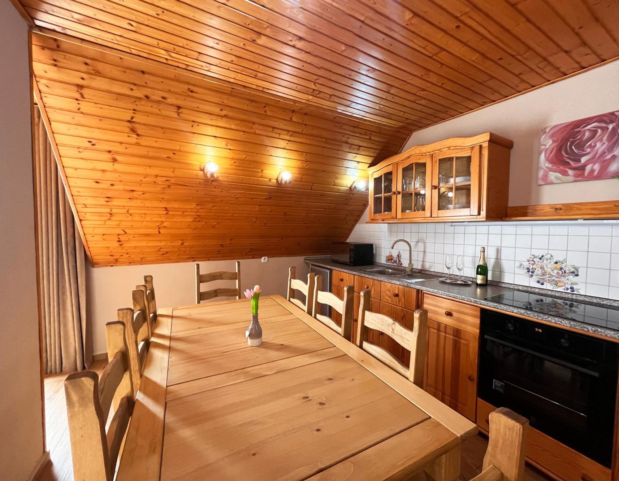 Jurika Liptov Aparthotel Liptovský Mikuláš Buitenkant foto